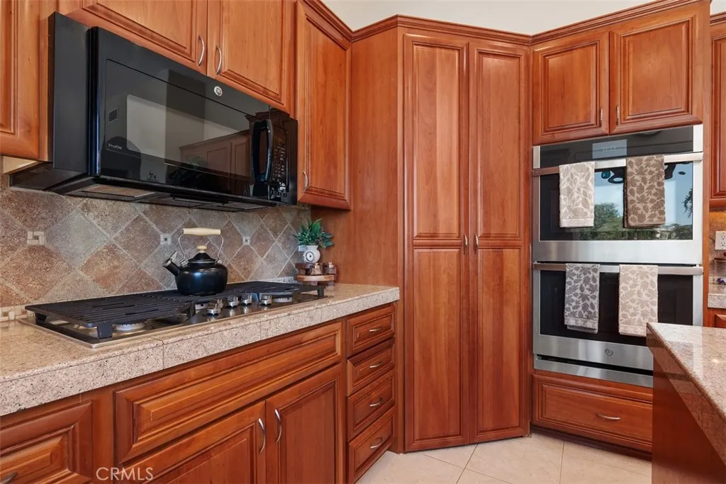 https://cdn.realtyfeed.com/cdn/127/306480578/a3a75e6546a81633a5f7dfd7e0797f7b.webp