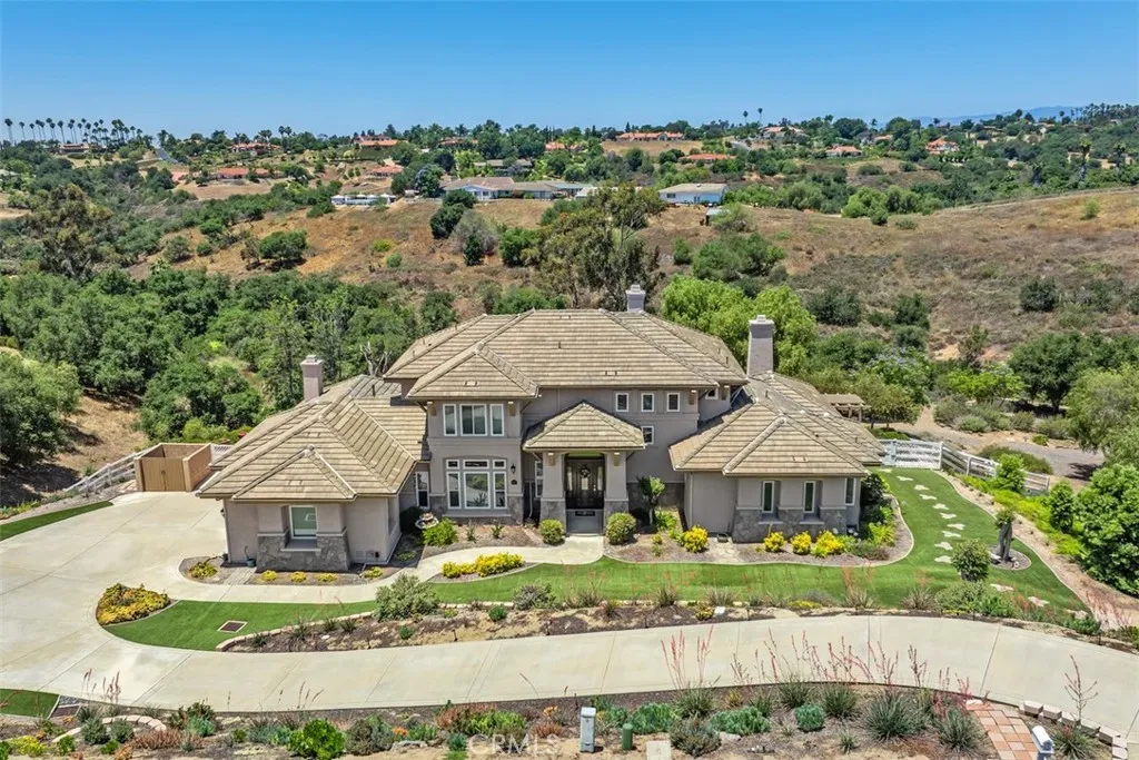 https://cdn.realtyfeed.com/cdn/127/306480578/bd77f2ee6a3a185bc6728f5a95b7b0fd.webp