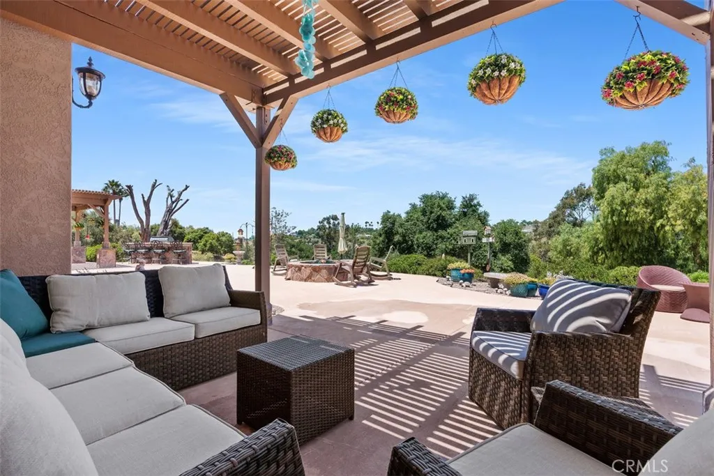 https://cdn.realtyfeed.com/cdn/127/306480578/f27de00d1cee919098c5949ffba3b66b.webp