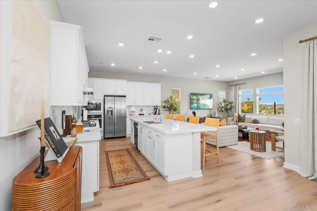 https://cdn.realtyfeed.com/cdn/127/306480592/17a542384897a36d4c1d26fdd3f8332a.webp
