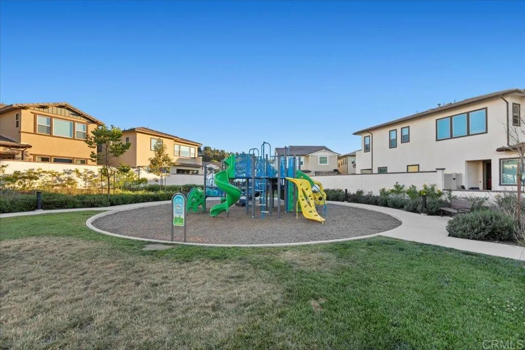 https://cdn.realtyfeed.com/cdn/127/306480592/70b86f1abde45677bbfab5548f2ab316.webp