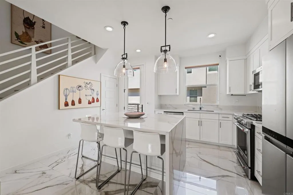 https://cdn.realtyfeed.com/cdn/127/306480710/b4b485f9d2aab184a365d1488d26baba.webp