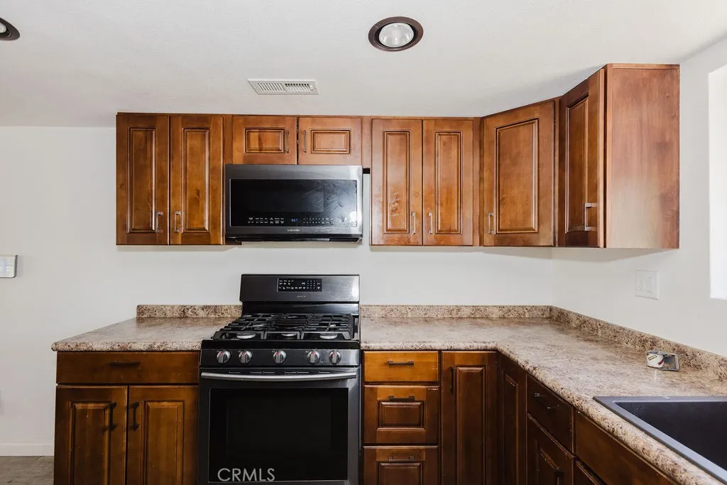 https://cdn.realtyfeed.com/cdn/127/306480787/1b748122d4ad42b9cfa34a539caf9ae2.webp