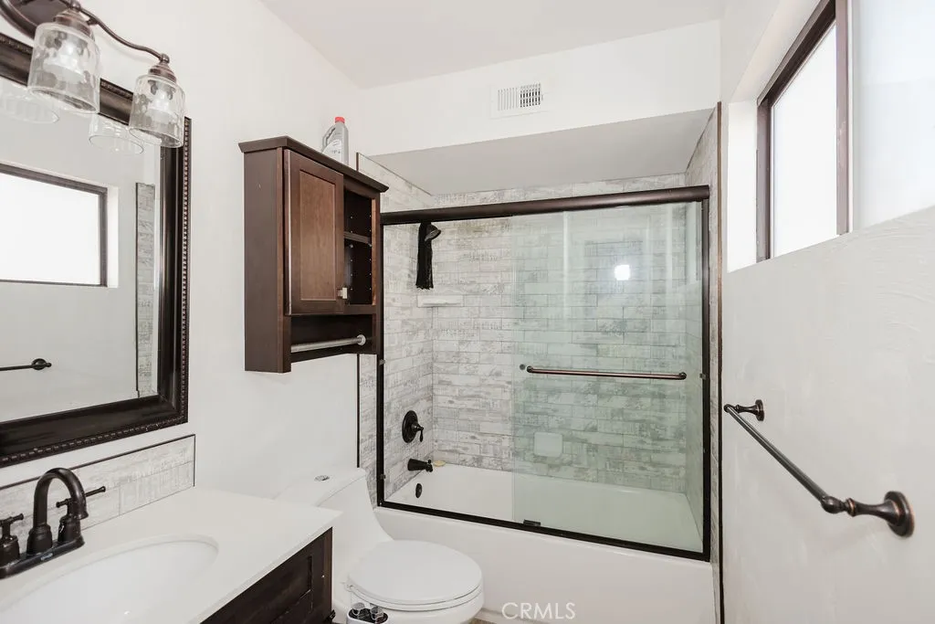 https://cdn.realtyfeed.com/cdn/127/306480787/52875d8a2bc94129acb7e44073aad2e1.webp