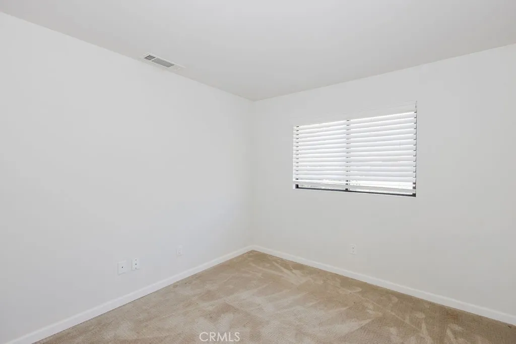 https://cdn.realtyfeed.com/cdn/127/306480787/d71acdf16a1a0d4f26da015555e29ec8.webp