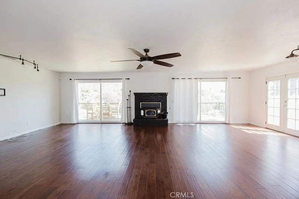 https://cdn.realtyfeed.com/cdn/127/306480787/dc310443a421419d459a977e268170f0.webp