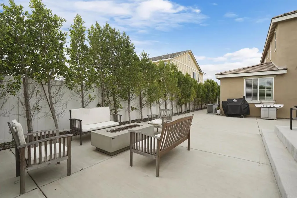 48 Clearwood Street