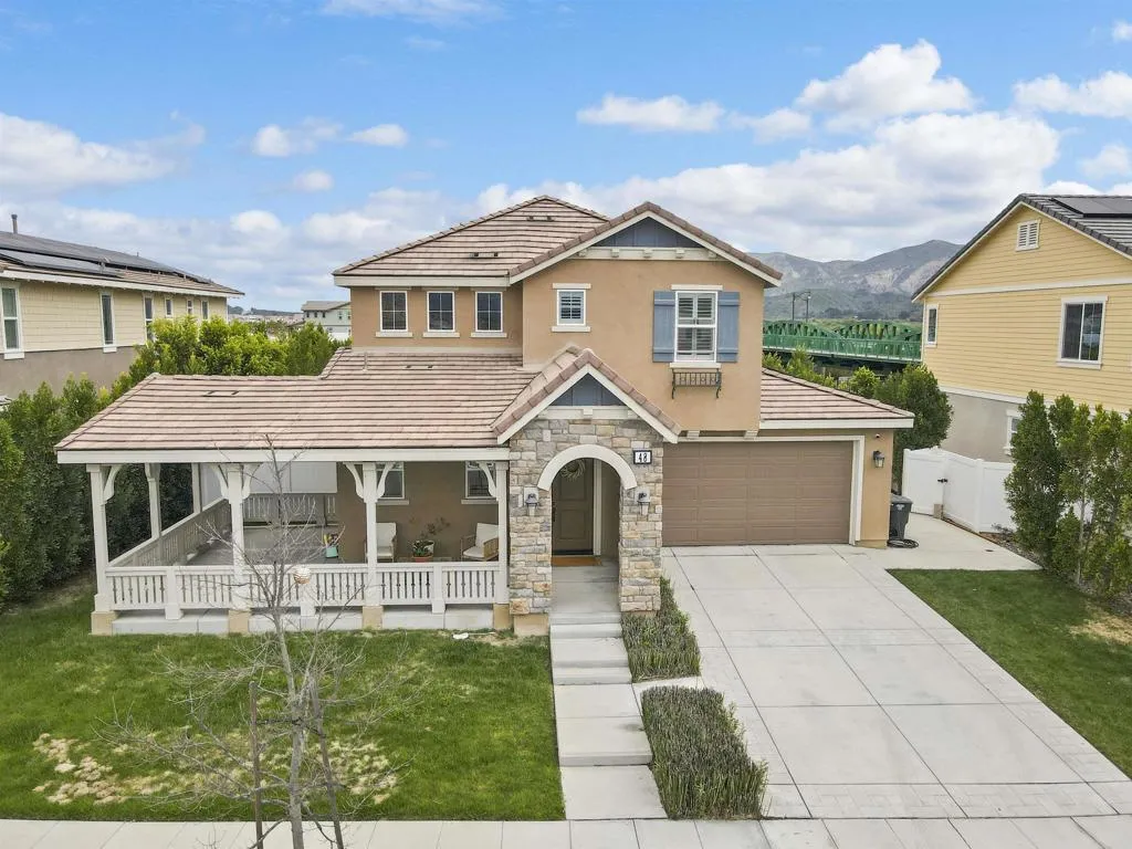 48 Clearwood Street