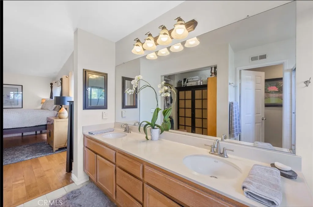 https://cdn.realtyfeed.com/cdn/127/306480894/f9d673da8a20639a2efaf16759f7e23c.webp