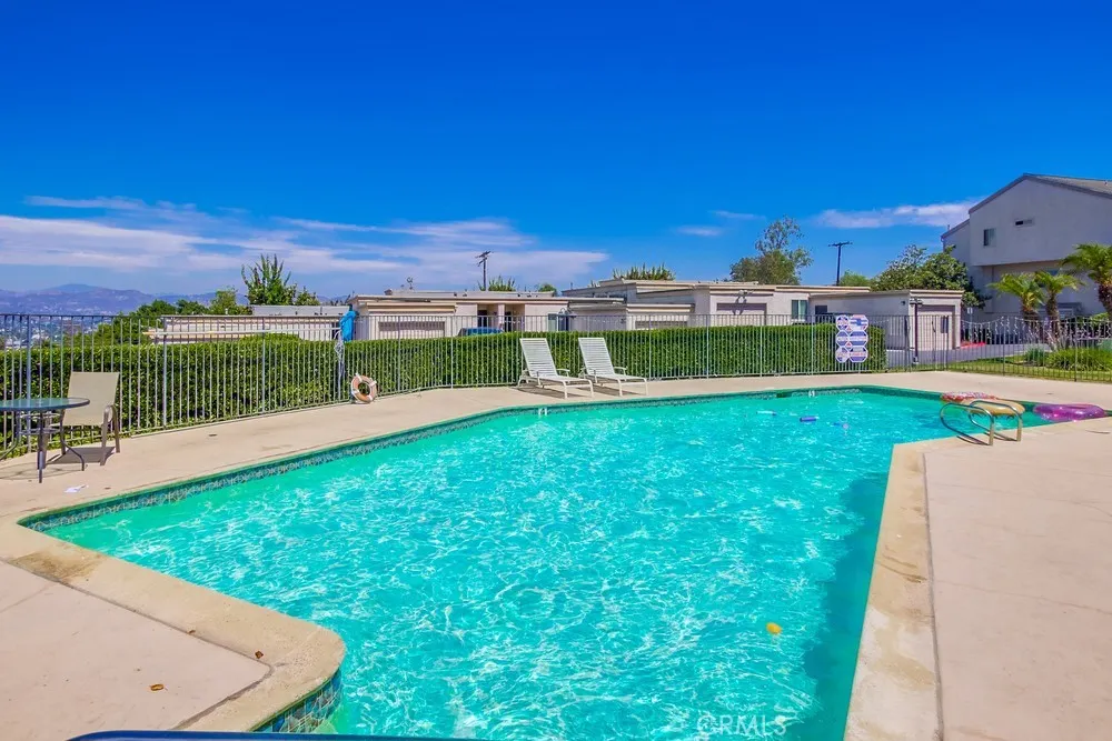 https://cdn.realtyfeed.com/cdn/127/306481265/12f121dd90bad8afda494eefd0ca3094.webp