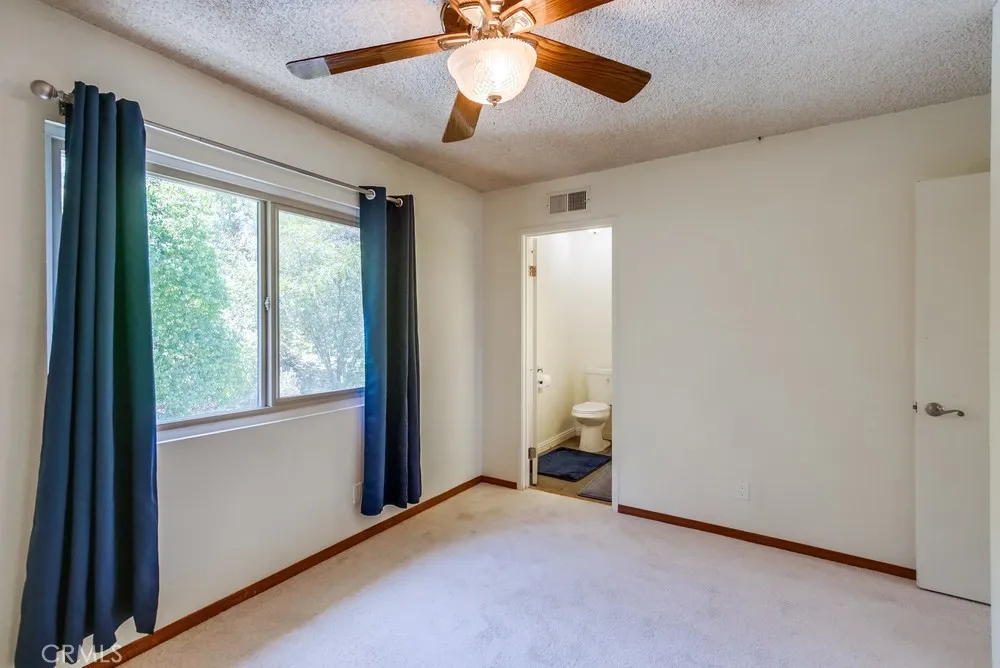 https://cdn.realtyfeed.com/cdn/127/306481265/1c40d09714a34b69b5bfe5b7c395b101.webp