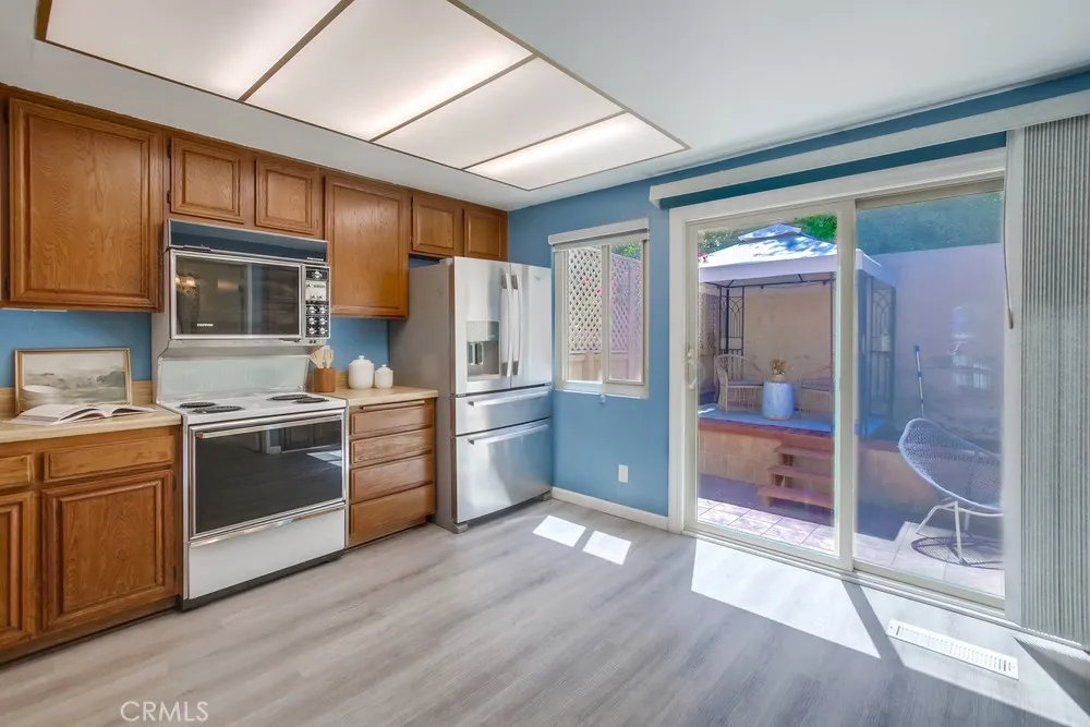 https://cdn.realtyfeed.com/cdn/127/306481265/8ffca200f5d253868ef0ac57f1912819.webp
