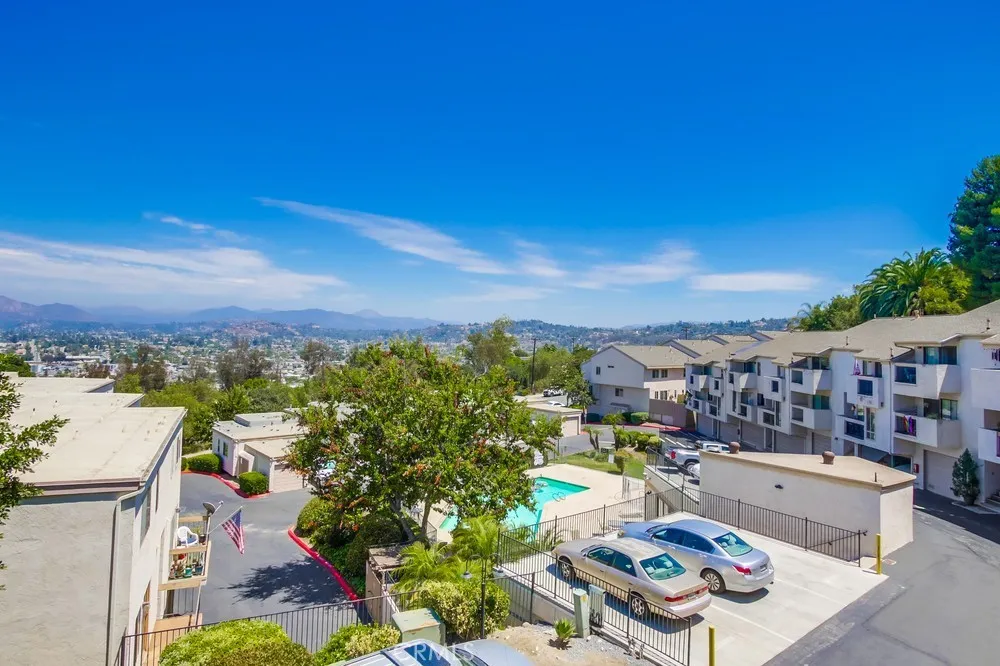 https://cdn.realtyfeed.com/cdn/127/306481265/9660c0ca0c29bf027ffd645a6e3dbfd5.webp