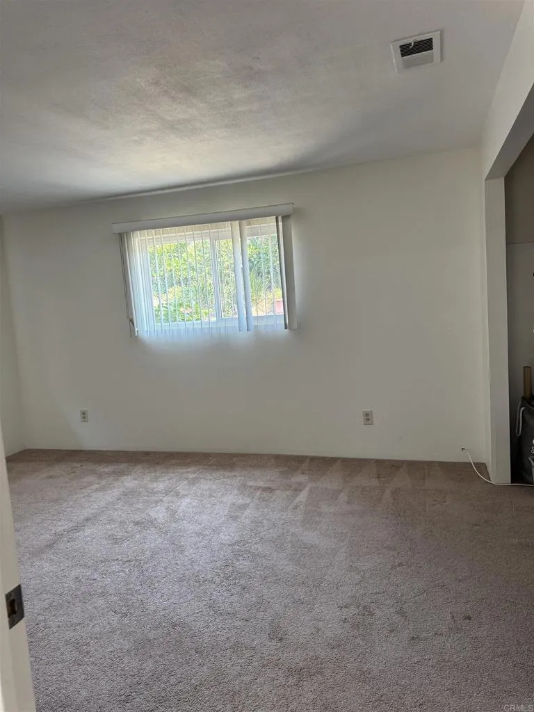 https://cdn.realtyfeed.com/cdn/127/306481266/d17bcc4cef268f7249dbd8c16e540866.webp