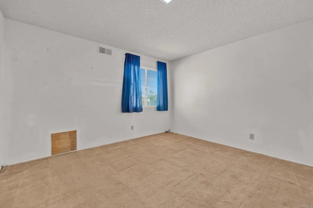 https://cdn.realtyfeed.com/cdn/127/306481354/50fff9eb834091a7a3a0b3ede1db24f1.webp