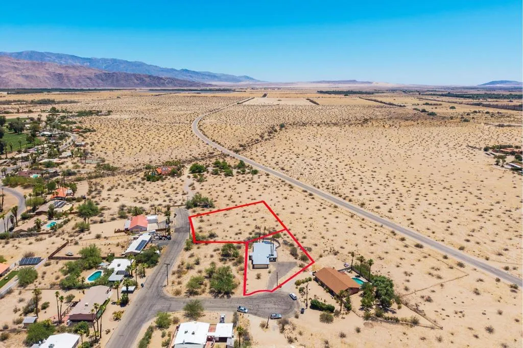 https://cdn.realtyfeed.com/cdn/127/306481354/93d8413eb93665ea818e8e7a8cd3ce11.webp