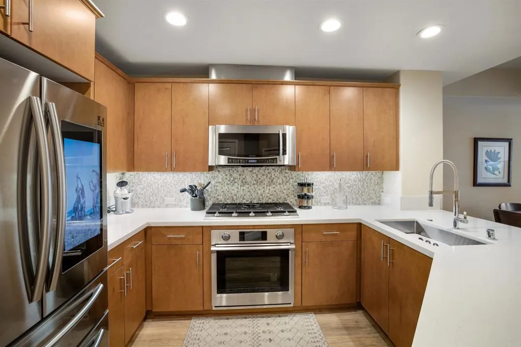 https://cdn.realtyfeed.com/cdn/127/306481518/8cec5e33c9ec53f0a31ecb198d3af982.webp