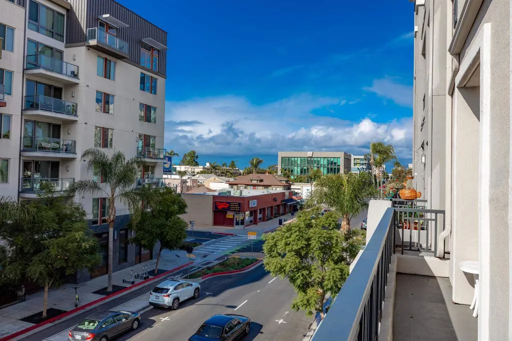 https://cdn.realtyfeed.com/cdn/127/306481518/b8d9dc0c9d8bb09a6c4085d8d20d1e7b.webp