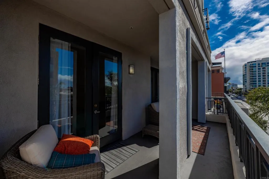 https://cdn.realtyfeed.com/cdn/127/306481518/c64bf7fc2abbe6e3e6e420ee5e92faae.webp