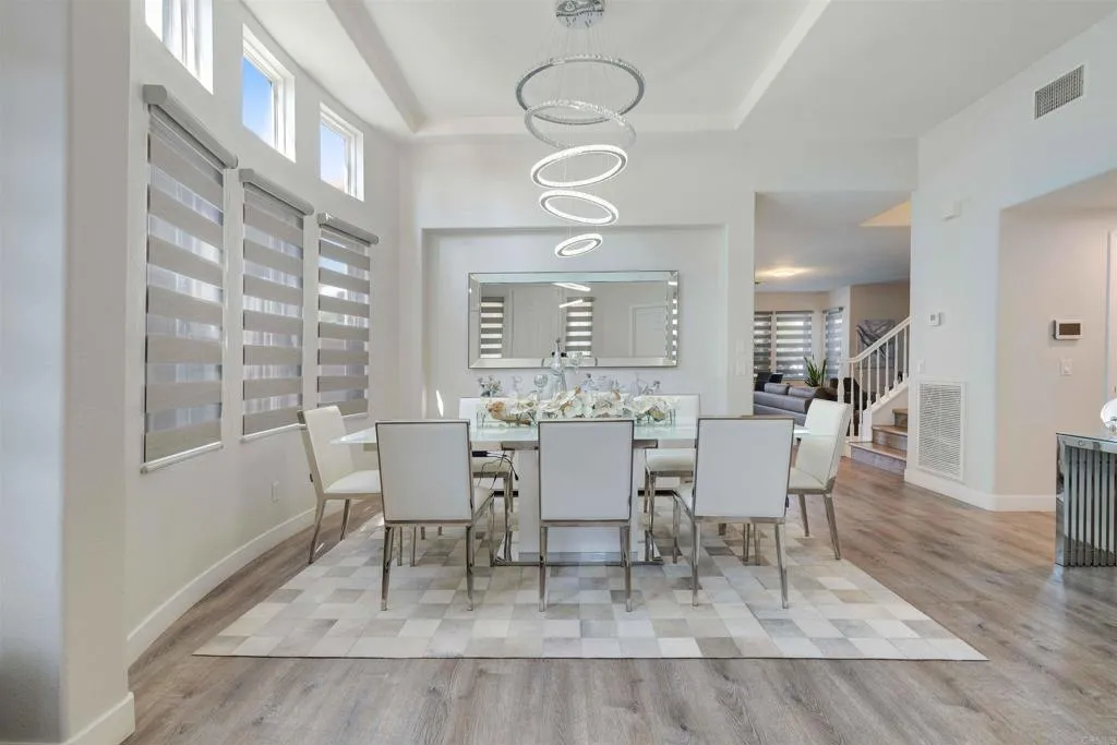 https://cdn.realtyfeed.com/cdn/127/306481689/5bc664264f3182e5945dcf88539ad324.webp