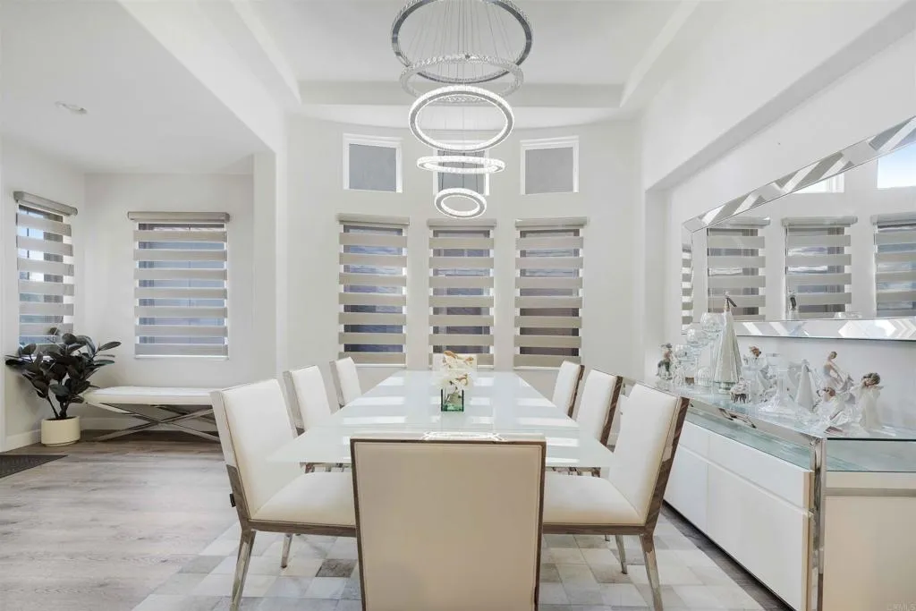 https://cdn.realtyfeed.com/cdn/127/306481689/5ef392e0ac4640c9ca3aa4663ed42b8c.webp