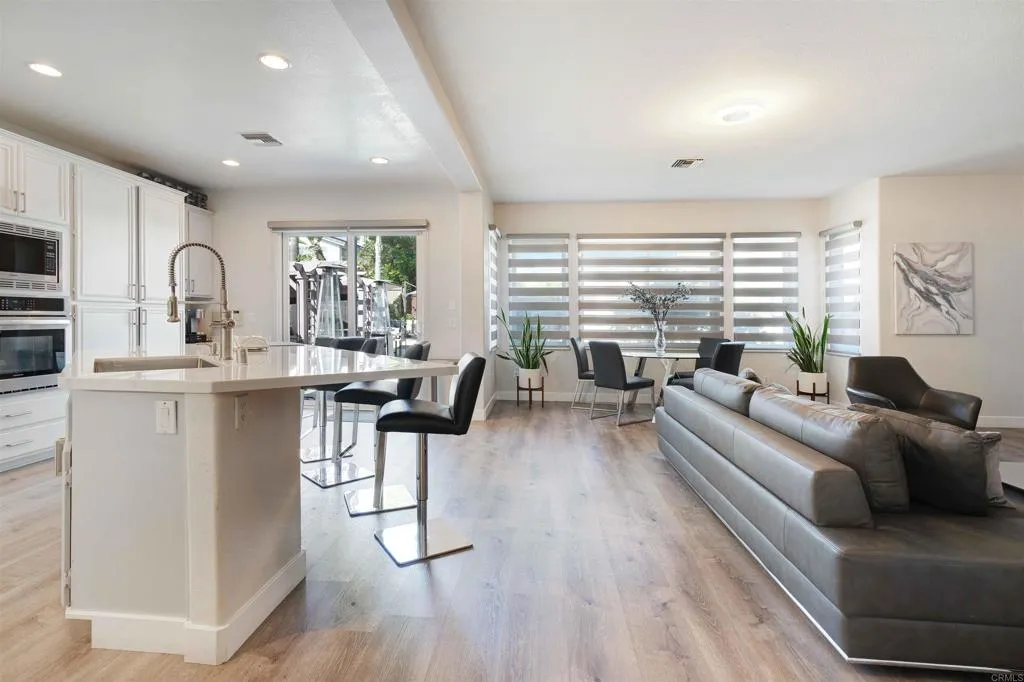 https://cdn.realtyfeed.com/cdn/127/306481689/7ec61363a63258f0e171a8f90b1c5a43.webp