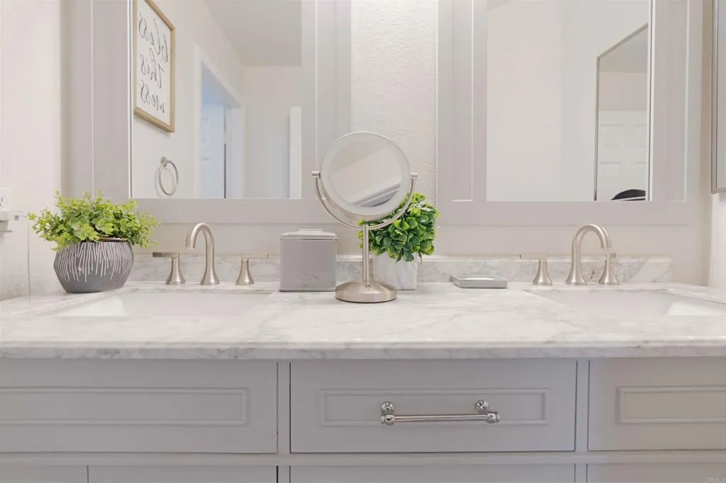 https://cdn.realtyfeed.com/cdn/127/306481689/f94b1f1423a52e72896acc39b49e6dd8.webp