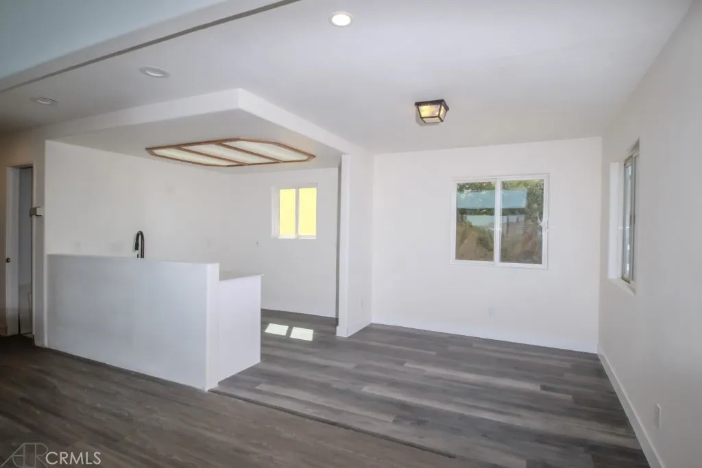 https://cdn.realtyfeed.com/cdn/127/306481737/29b0a8592ec880fb2e6e128887dd805b.webp