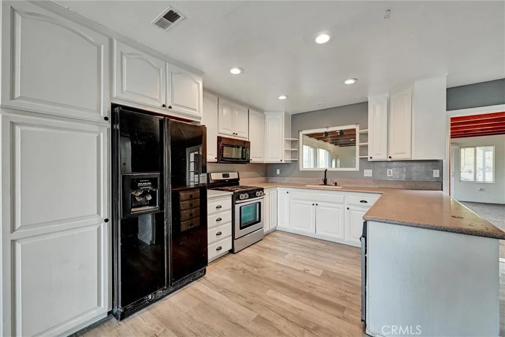 https://cdn.realtyfeed.com/cdn/127/306481929/d742e595e9140abd657d1127b16c4f6e.webp