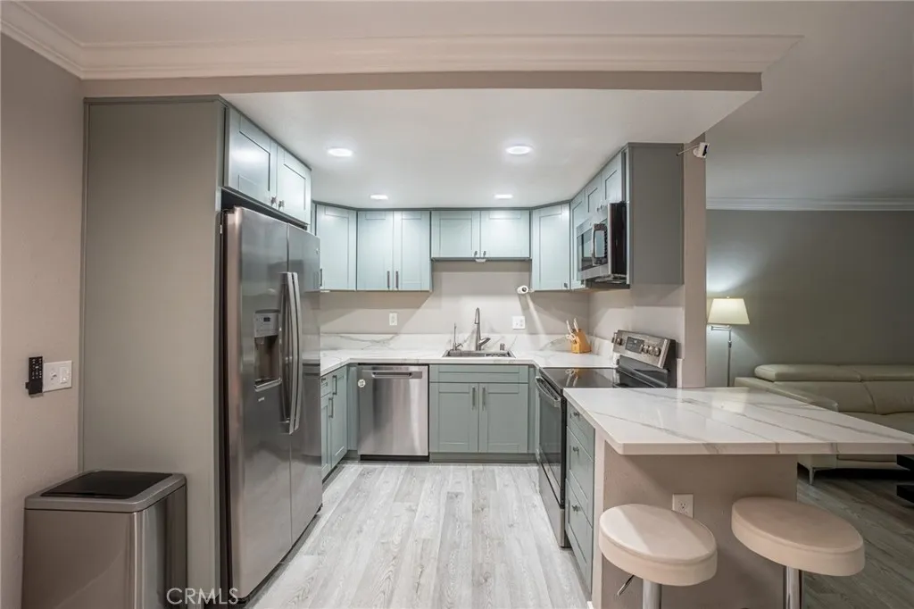 Browse active condo listings in MISSION PARK