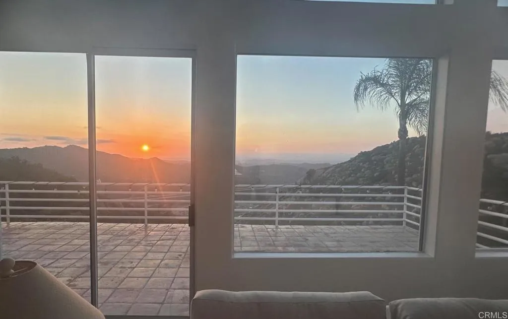 https://cdn.realtyfeed.com/cdn/127/306481956/0a8dd9ff7bbdba51e877ea60cfaf3007.webp