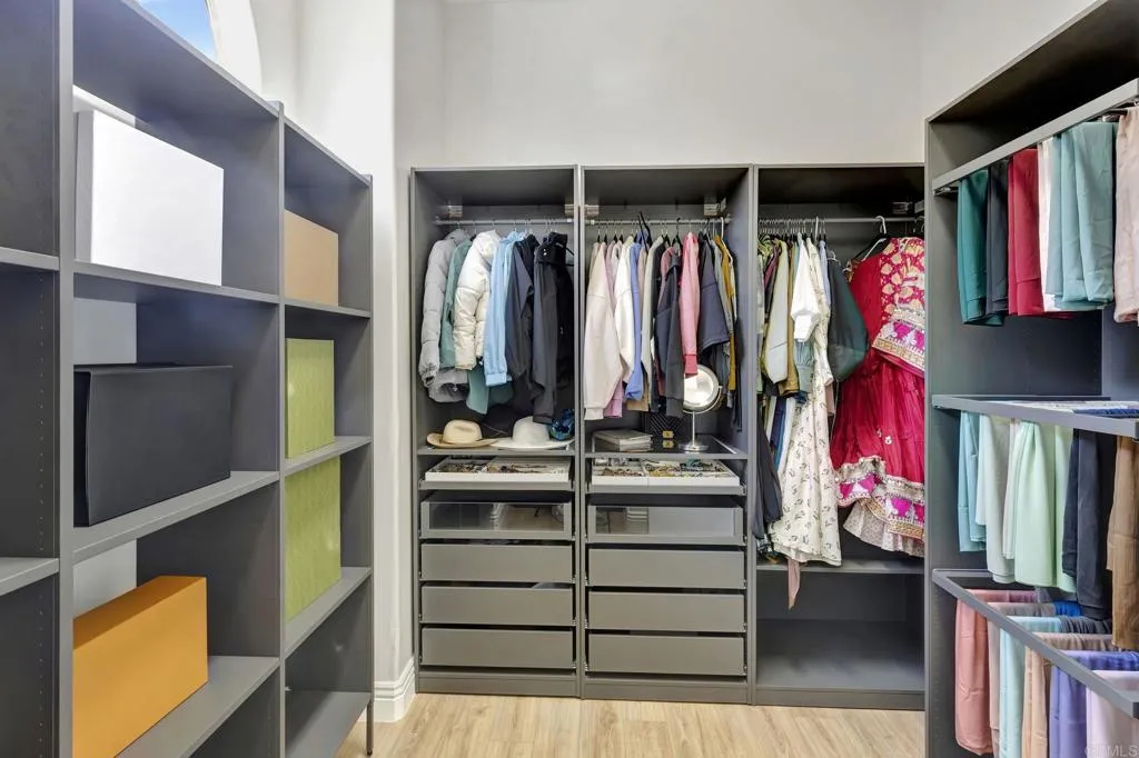 https://cdn.realtyfeed.com/cdn/127/306481956/842ae629d681c4e6a2f1b688ab3f2bb6.webp
