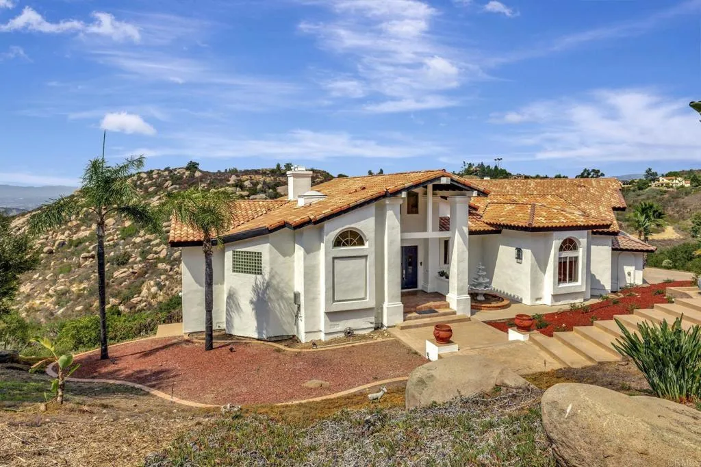 https://cdn.realtyfeed.com/cdn/127/306481956/9575912cdf2ae0ca84207c6c509e335d.webp