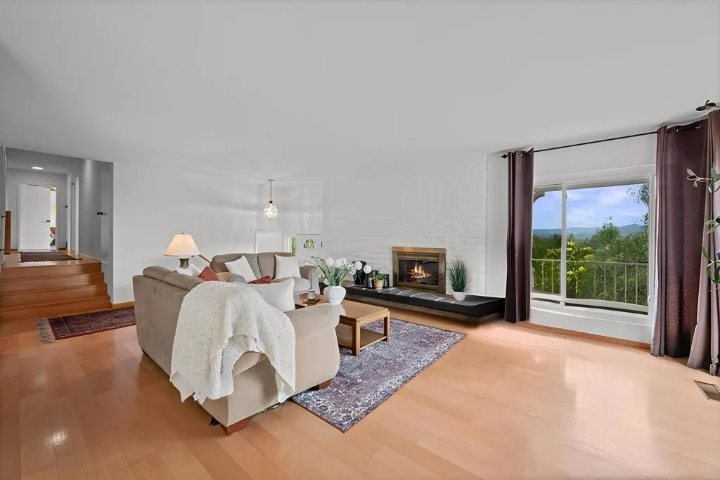https://cdn.realtyfeed.com/cdn/127/306481965/495b34376400dec0b06787b5b1e53e73.webp