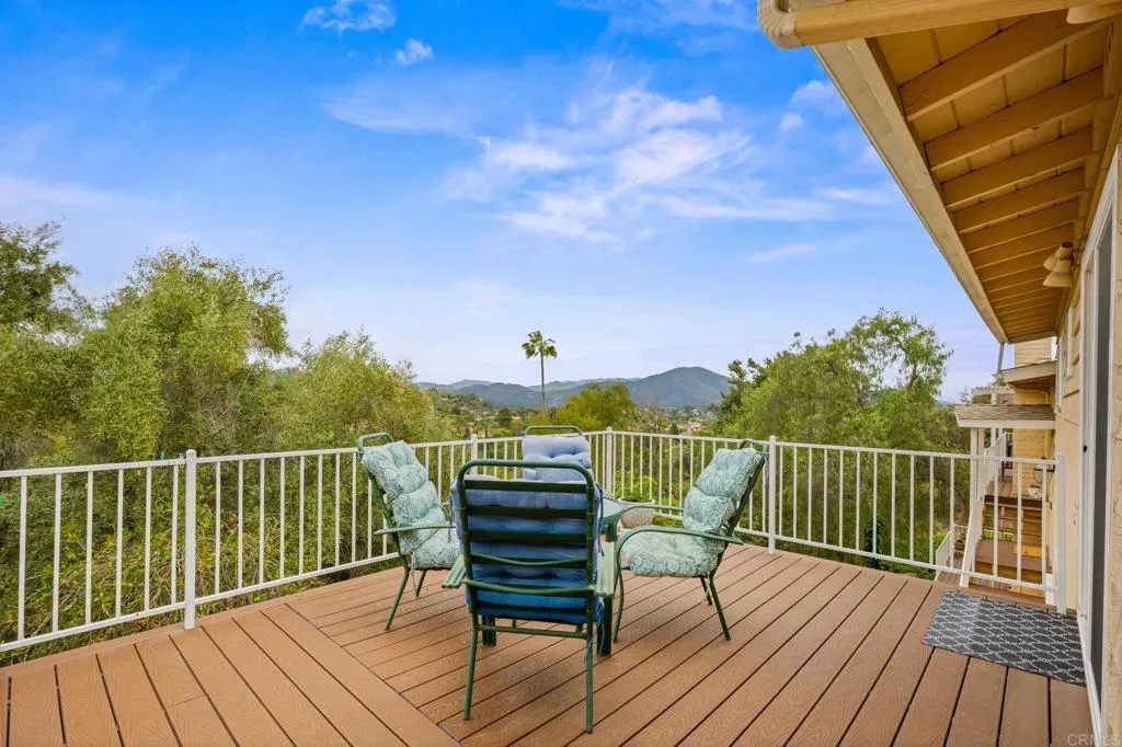 https://cdn.realtyfeed.com/cdn/127/306481965/ec3d2c59cff8f39272cc68c028f7547e.webp