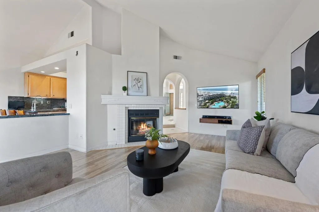 https://cdn.realtyfeed.com/cdn/127/306481976/3aca745fe74b86b85e7f064fbd0e489f.webp