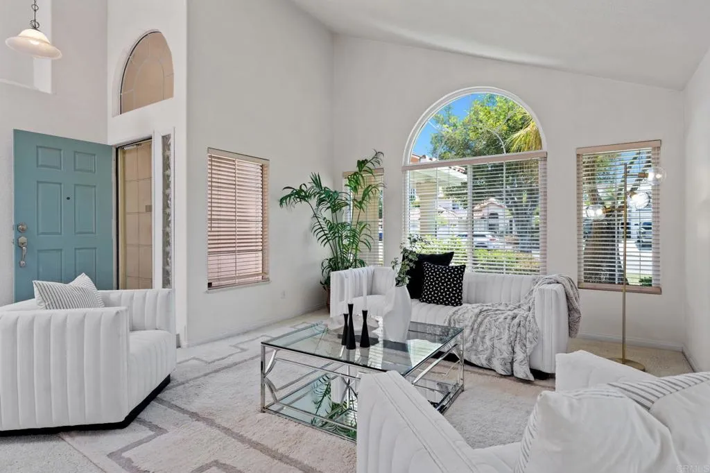 https://cdn.realtyfeed.com/cdn/127/306481976/6f90b761bee1c49b455bd9410c17691b.webp