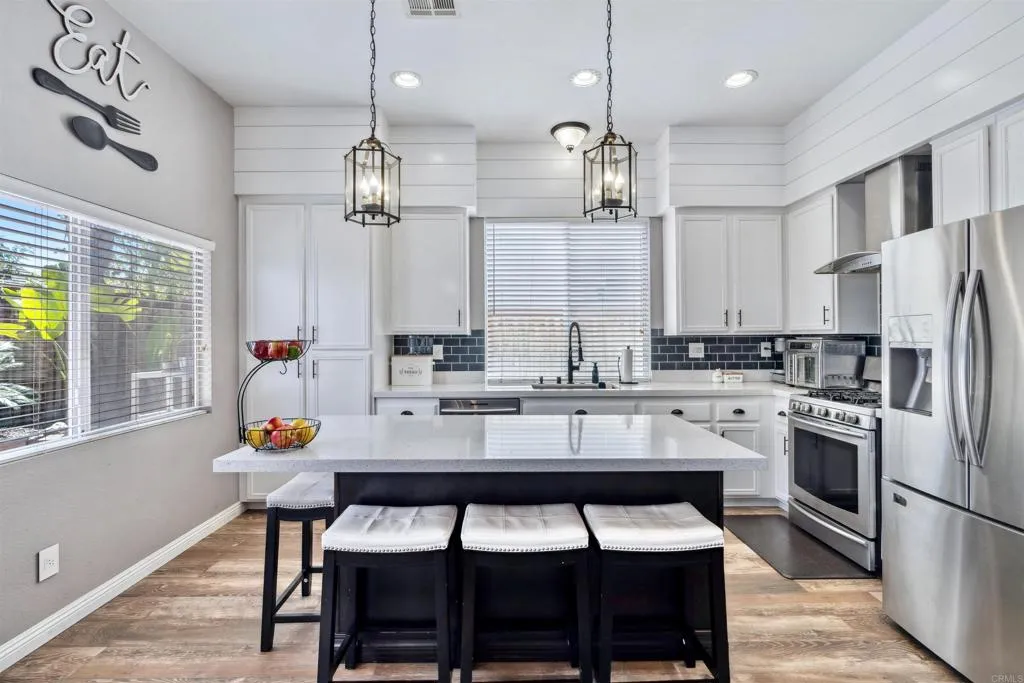 https://cdn.realtyfeed.com/cdn/127/306482005/b2640c10a3c9674407895d7ca5f679ae.webp