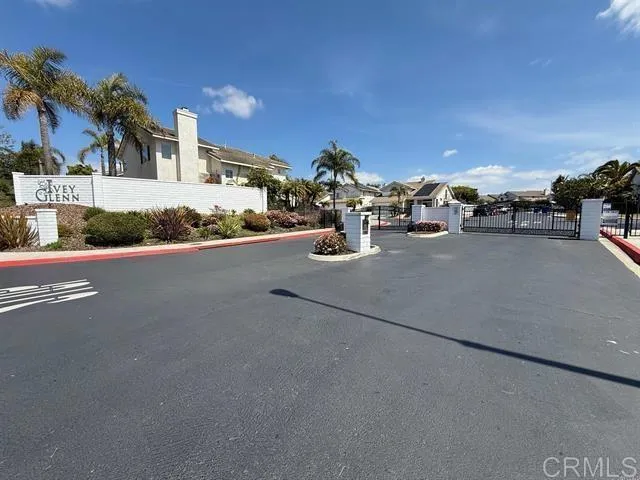 https://cdn.realtyfeed.com/cdn/127/306482005/c7599b027a154f5af5a57f2cc17c8a21.webp