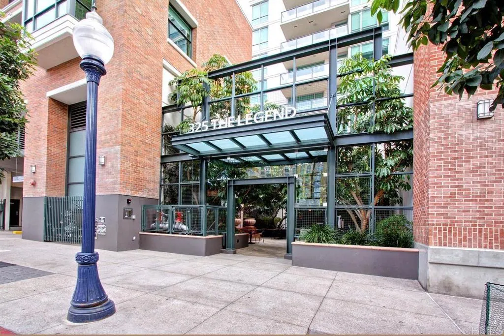 More Details about MLS # NDP2506520 : 325 7TH AVENUE UNIT 609
