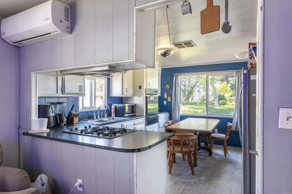 https://cdn.realtyfeed.com/cdn/127/306482035/23bf835fba80d2c8f88fb2404b39f5c5.webp