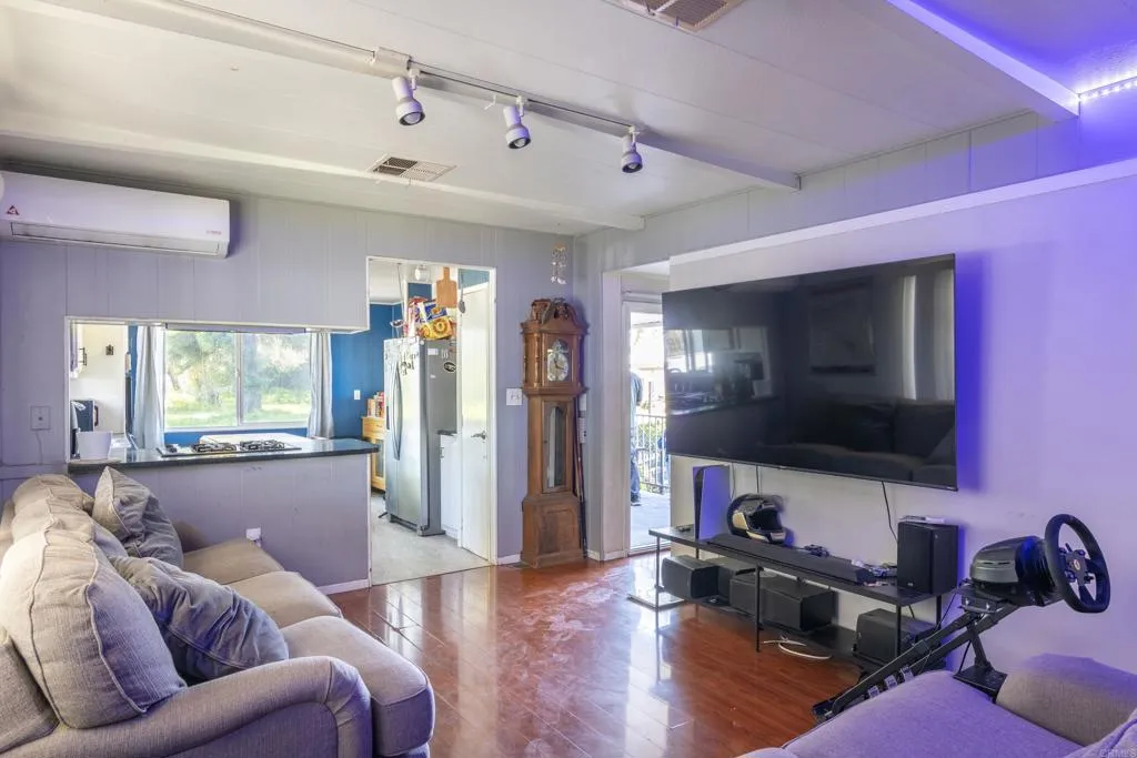 https://cdn.realtyfeed.com/cdn/127/306482035/c3b56019e277b77ad6cfc3a091641207.webp