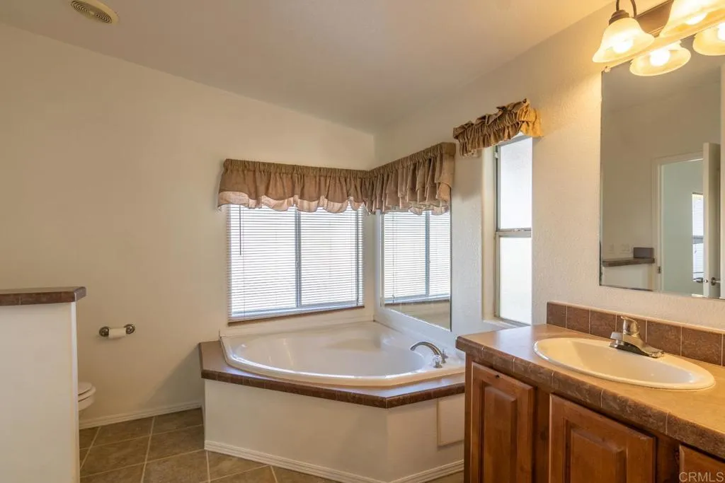 https://cdn.realtyfeed.com/cdn/127/306482036/2629d95e0cdcf0ef6c325f439d683926.webp