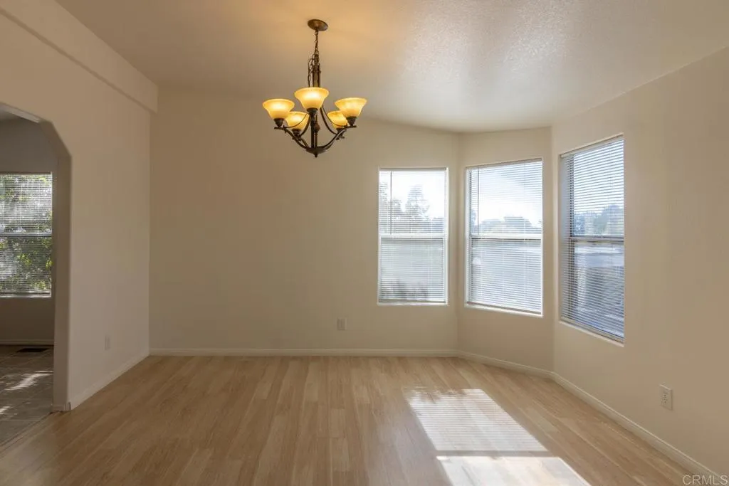 https://cdn.realtyfeed.com/cdn/127/306482036/b7a54c58ccece320e8d78b83cc71e7ef.webp