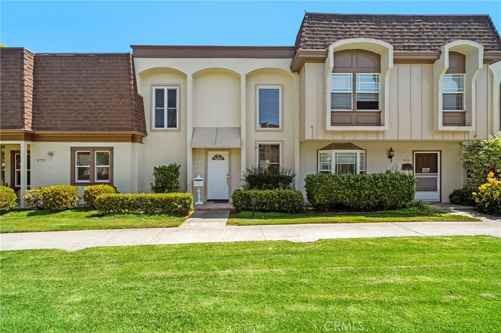 9745 Port Royal Circle