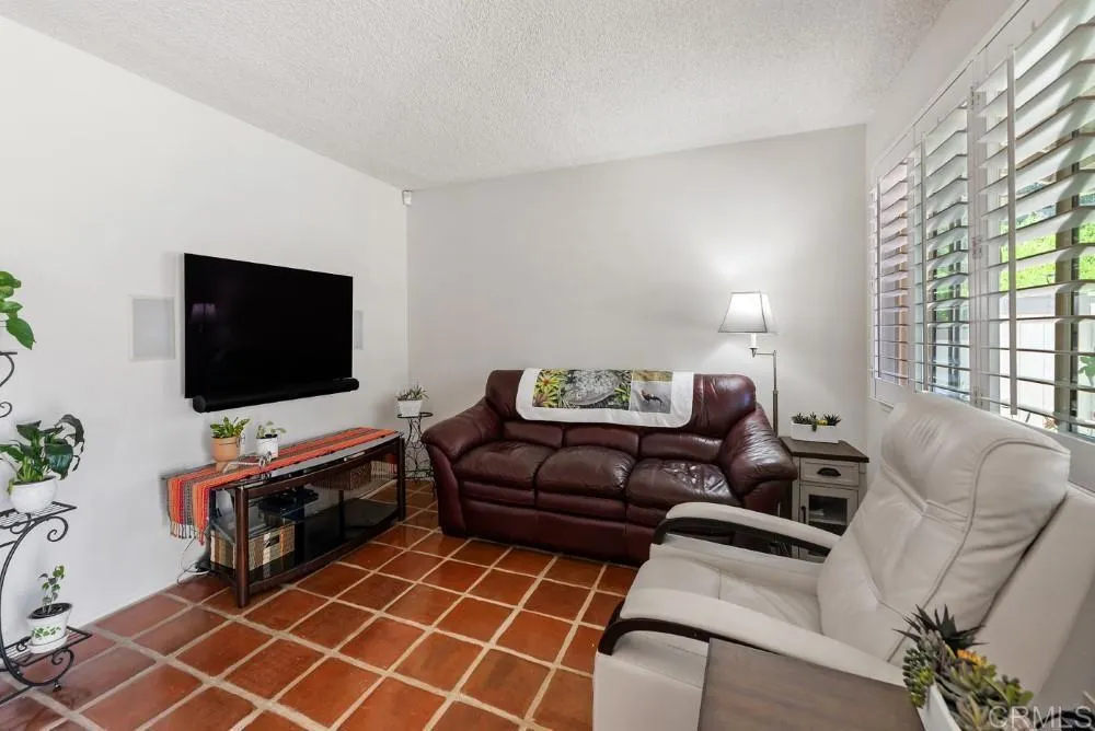 https://cdn.realtyfeed.com/cdn/127/306482155/345376c6800e3e1fcd3128e75a671163.webp