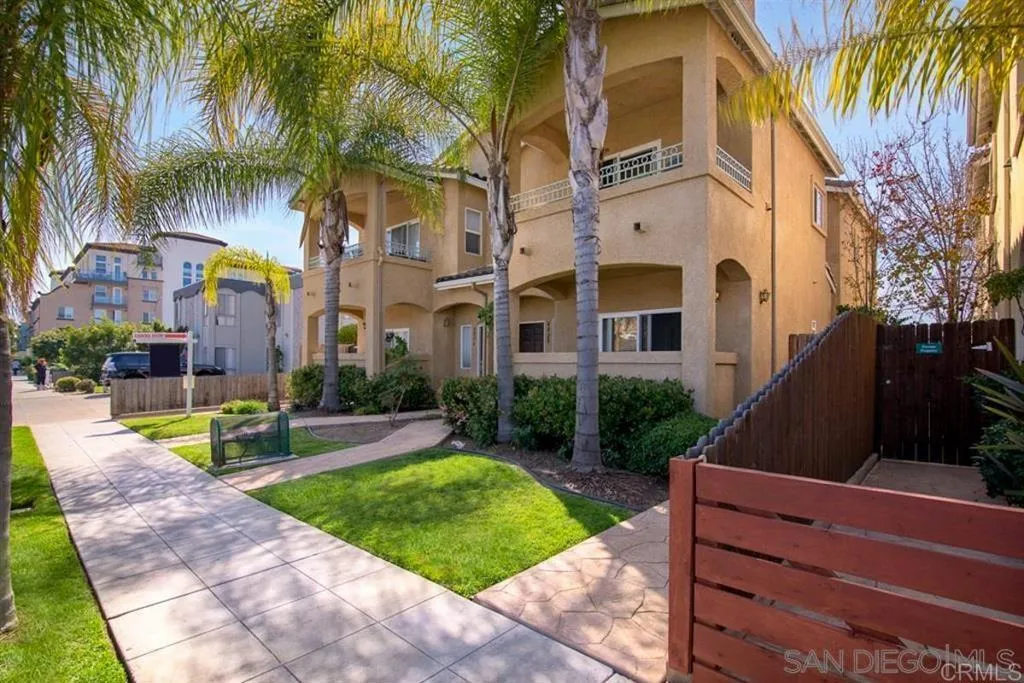 MLS: PTP2504954 Condo For Sale