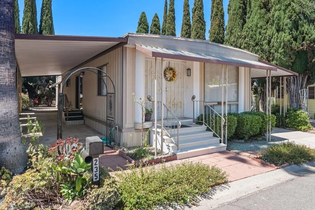 https://cdn.realtyfeed.com/cdn/127/306482337/0d5f8a965c06296311085e818bb20007.webp
