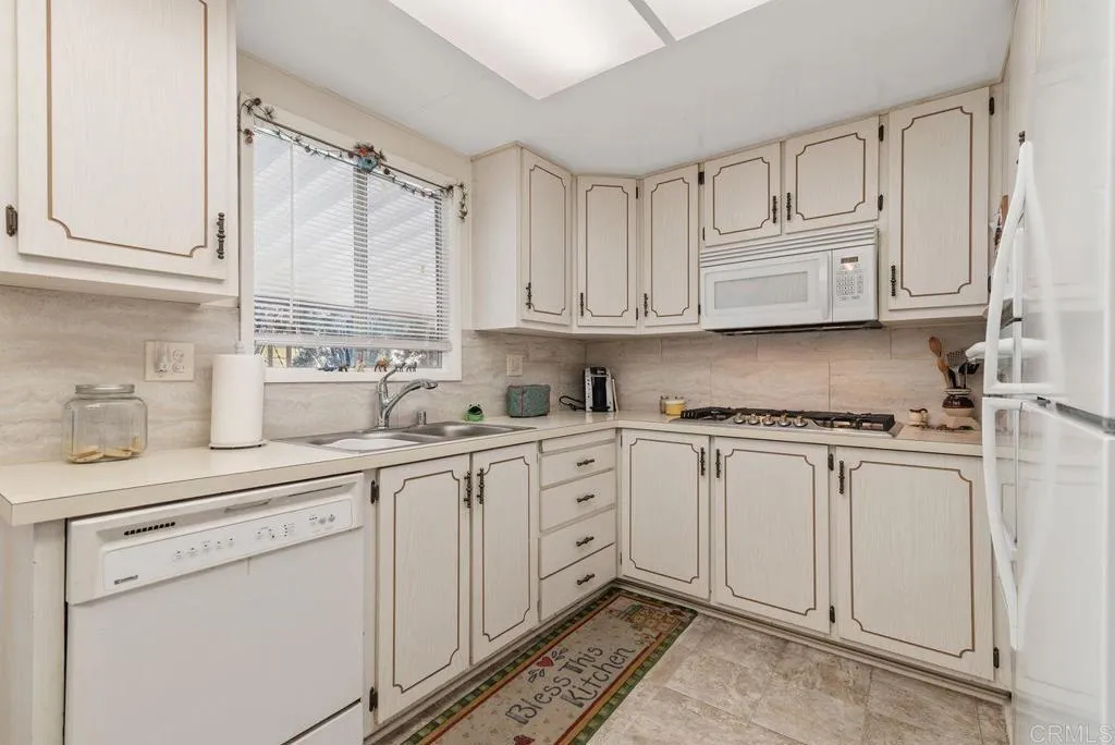 https://cdn.realtyfeed.com/cdn/127/306482337/d82affcbae88a14f48b7c85766e5ac8b.webp