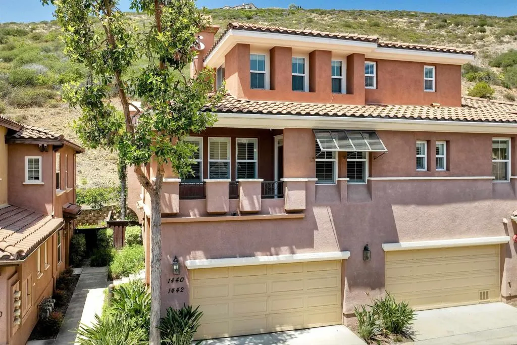 https://cdn.realtyfeed.com/cdn/127/306482594/03f45236f3571b5d53351d4b98f4b935.webp